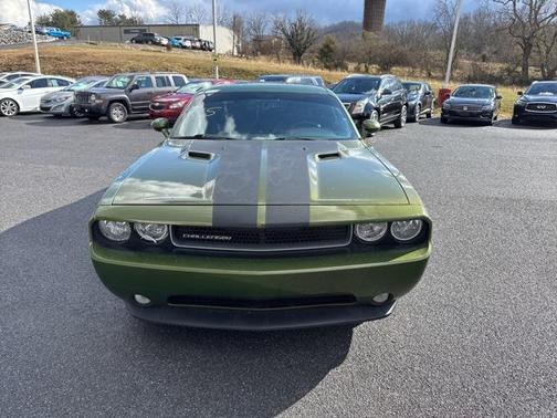 2012 Dodge Challenger SXT