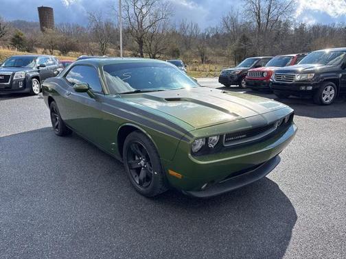2012 Dodge Challenger SXT