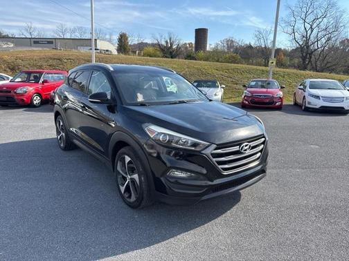 2016 Hyundai TUCSON Sport