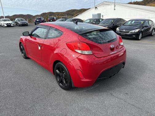 2013 Hyundai Veloster Base