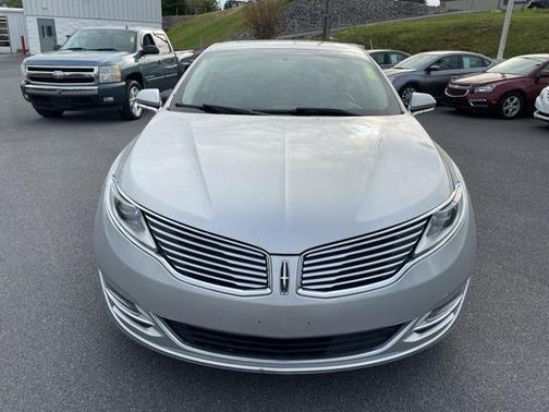 2016 Lincoln MKZ Base