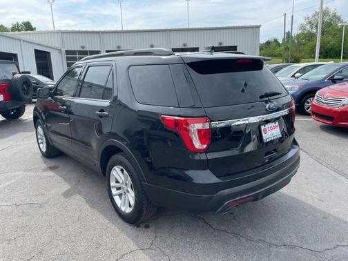 2017 Ford Explorer Base