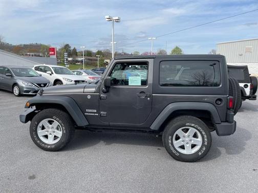 2017 Jeep Wrangler Sport