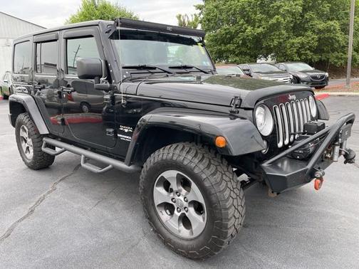 2017 Jeep Wrangler Unlimited Sahara