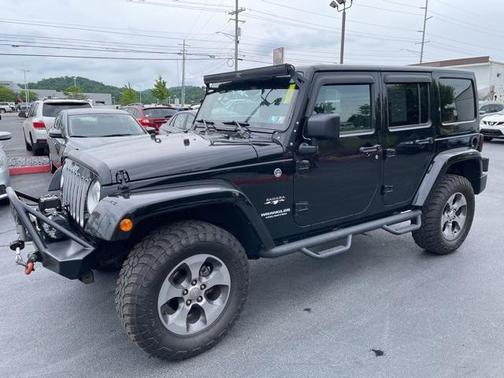 2017 Jeep Wrangler Unlimited Sahara