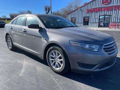 2014 Ford Taurus SE