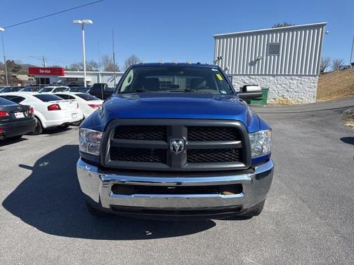 2018 RAM 2500 Tradesman Crew Cab 4x4 6'4' Box