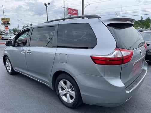 2015 Toyota Sienna LE
