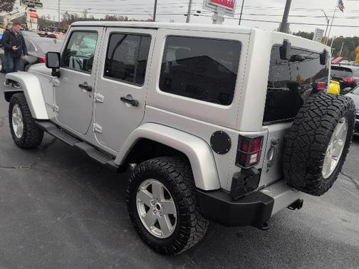2011 Jeep Wrangler Unlimited Sahara