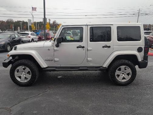 2011 Jeep Wrangler Unlimited Sahara