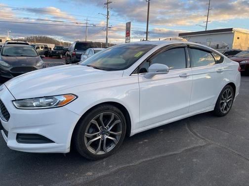 2013 Ford Fusion SE