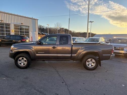 2013 Toyota Tacoma Base
