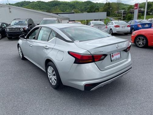 2021 Nissan Altima S FWD