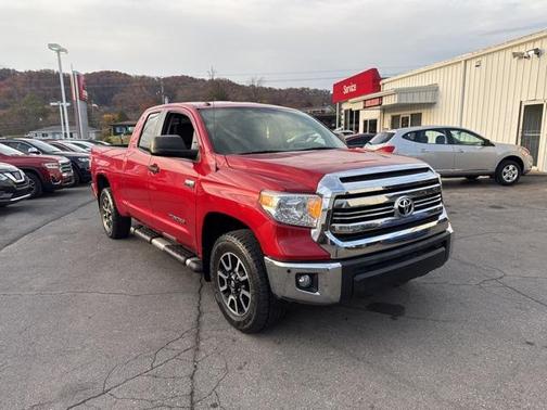 2017 Toyota Tundra SR5