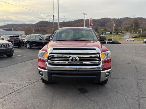 2017 Toyota Tundra SR5
