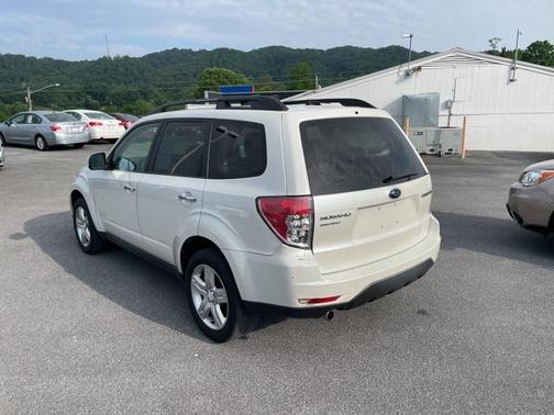 2010 Subaru Forester 2.5 X Premium