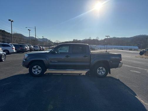 2015 Toyota Tacoma Base