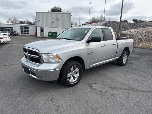2017 RAM 1500 SLT