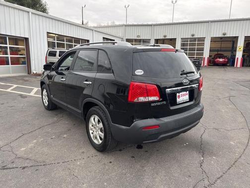 2011 Kia Sorento LX