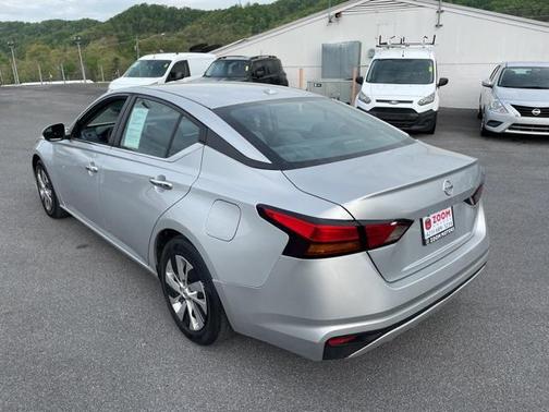 2020 Nissan Altima S FWD