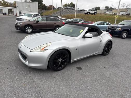 2011 Nissan 370Z Base