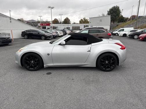 2011 Nissan 370Z Base