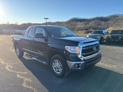 2015 Toyota Tundra SR5