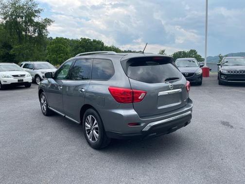 2018 Nissan Pathfinder S