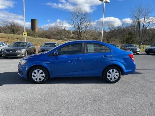 2020 Chevrolet Sonic FWD Sedan LS