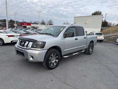 2008 Nissan Titan SE Crew Cab
