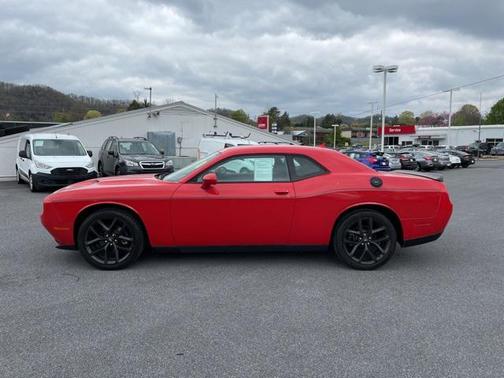 2021 Dodge Challenger SXT