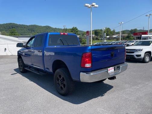 2018 RAM 2500 Tradesman Crew Cab 4x4 6'4' Box