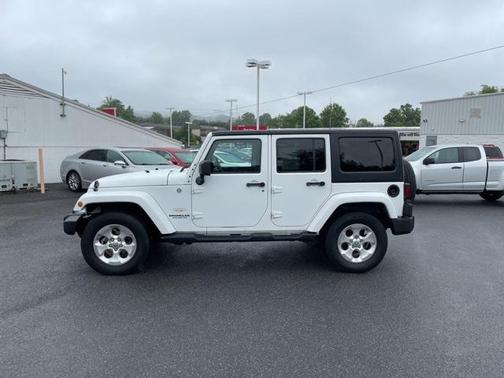 2013 Jeep Wrangler Unlimited Sahara
