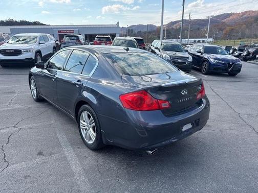 2011 INFINITI G25x Base