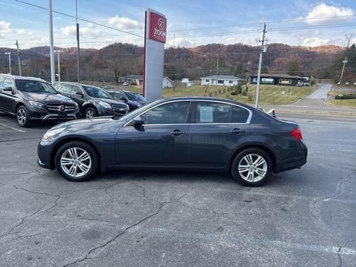 2011 INFINITI G25x Base
