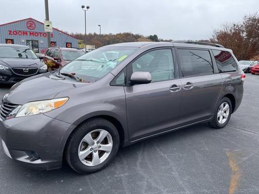 2012 Toyota Sienna LE