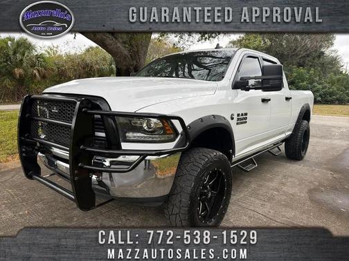 2017 RAM 2500 SLT Crew Cab 4x4 6'4' Box