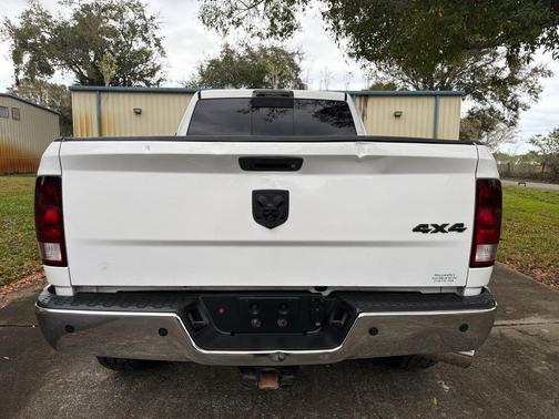 2017 RAM 2500 SLT Crew Cab 4x4 6'4' Box