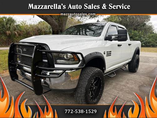 2017 RAM 2500 SLT Crew Cab 4x4 6'4' Box
