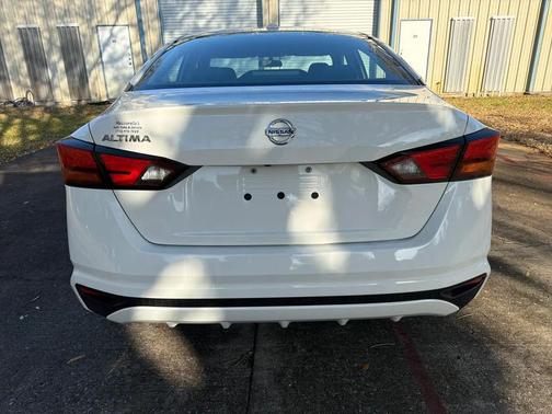 2020 Nissan Altima S FWD