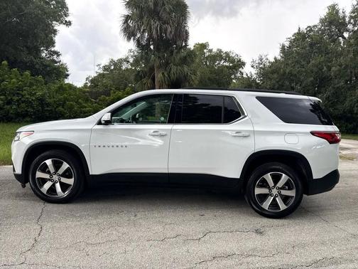2020 Chevrolet Traverse LT Leather