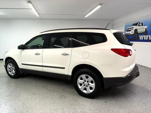 2010 Chevrolet Traverse LS