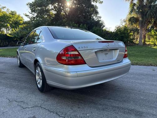 2003 Mercedes-Benz E-Class 4dr Sdn 3.2L