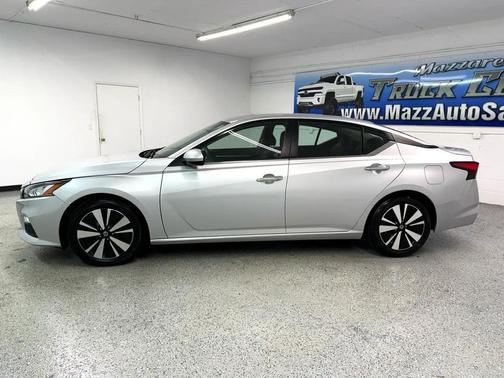 2022 Nissan Altima 2.5 SV