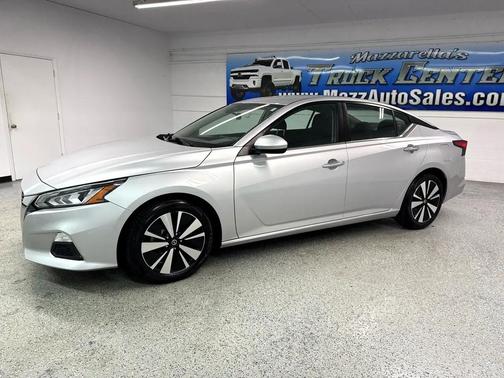 2022 Nissan Altima 2.5 SV