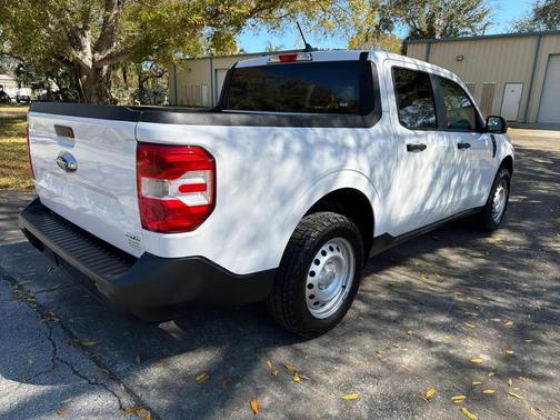 2022 Ford Maverick XL