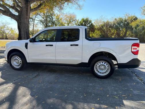 2022 Ford Maverick XL