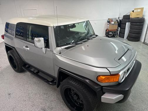 2012 Toyota FJ Cruiser Base