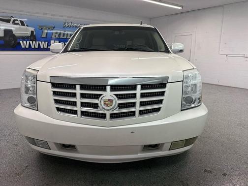 2011 Cadillac Escalade ESV Base