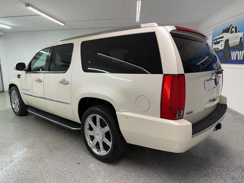 2011 Cadillac Escalade ESV Base